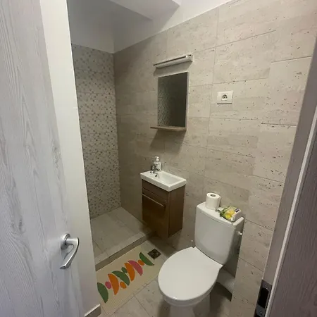 アパート Spacious 1bed Flat Close To The Beach!