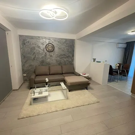 Spacious 1bed Flat Close To The Beach! アパート ナボダリ